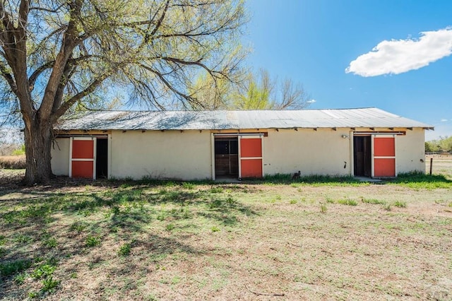 view of outdoor structure