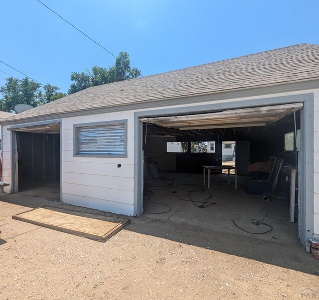 view of detached garage