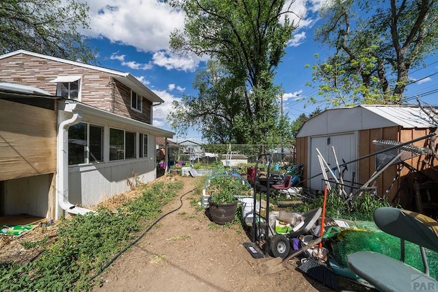 2101 Salt Dr, Colorado Springs, CO 80910 - view of yard