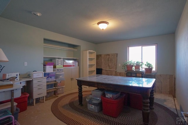 1771 Sunrise Rd, Walsenburg, CO 81089 - office area featuring concrete floors