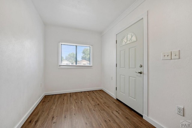 320 E Godding, Trinidad, CO 81082 - foyer with wood finished floors and crown molding