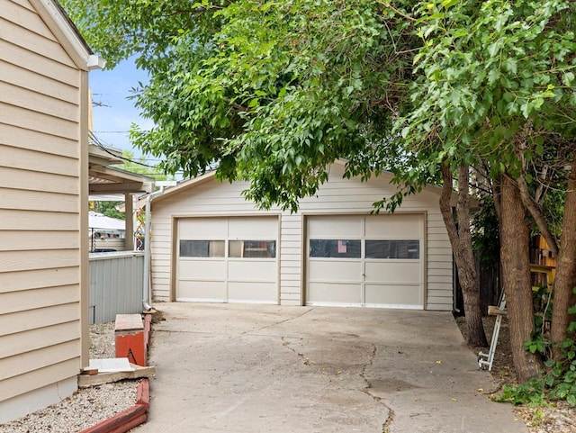 2910 8th Ave, Pueblo, CO 81008 - view of detached garage