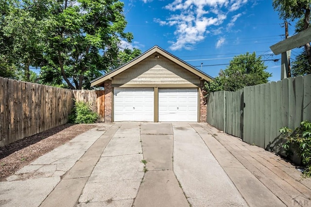 2325 W St, Pueblo, CO 81003 - view of detached garage