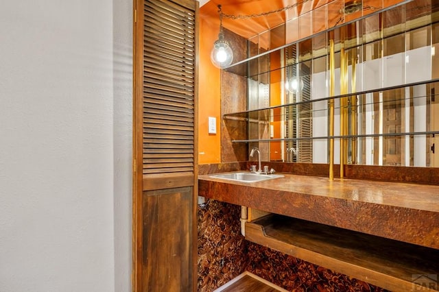 2325 W St, Pueblo, CO 81003 - bathroom featuring a sink