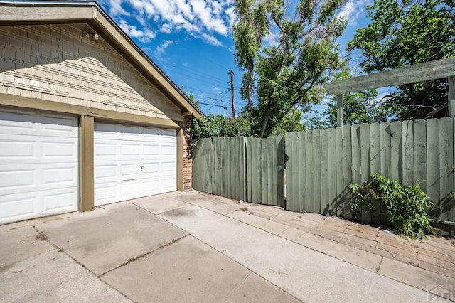 2325 W St, Pueblo, CO 81003 - view of garage
