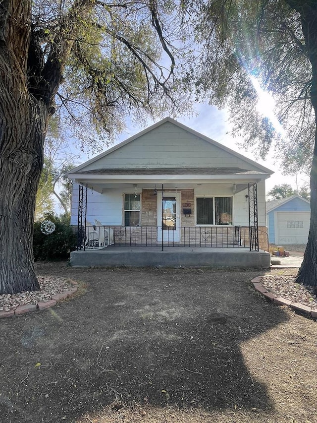 view of front of home with covered porch