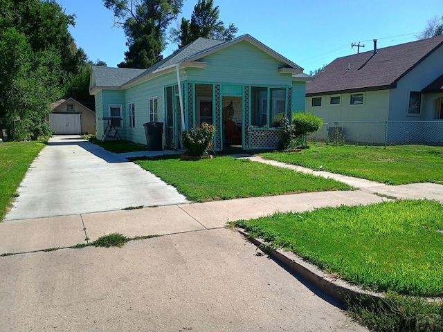 408 E Oak St, Lamar, CO 81052 - photo 1