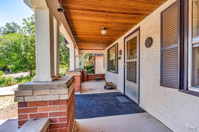2121 N Greenwood St, Pueblo, CO 81003 - view of porch