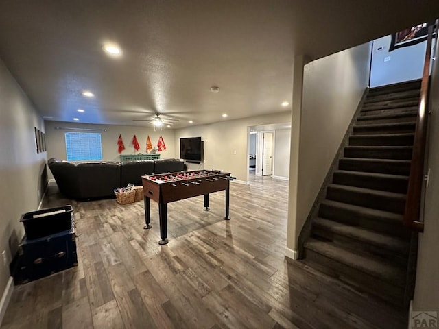 rec room with baseboards, a ceiling fan, wood finished floors, and recessed lighting