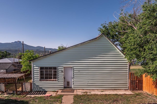 318 E Goddard Ave, Trinidad, CO 81082 - view of front of property featuring a mountain view