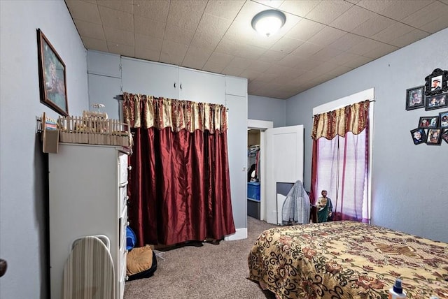 bedroom featuring carpet floors