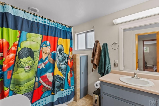 36 Loyola Ln, Pueblo, CO 81005 - bathroom featuring vanity, toilet, and a shower with curtain