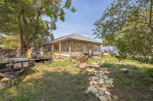 321 E 1st St, Manzanola, CO 81058 - photo 1