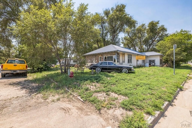 321 E 1st St, Manzanola, CO 81058 - photo 3