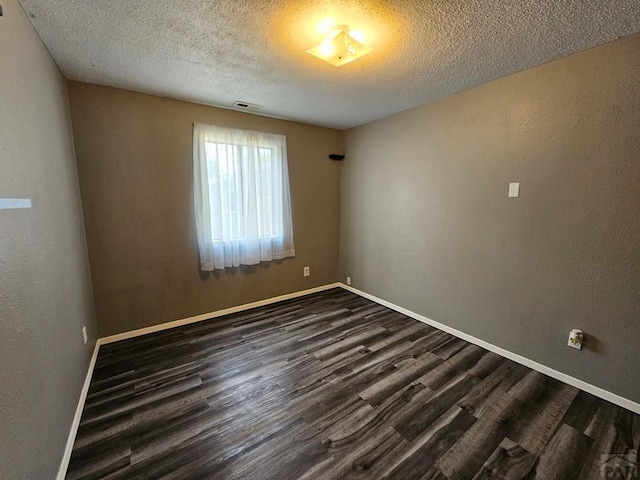 607 W Logan St, Lamar, CO 81052 - photo 14