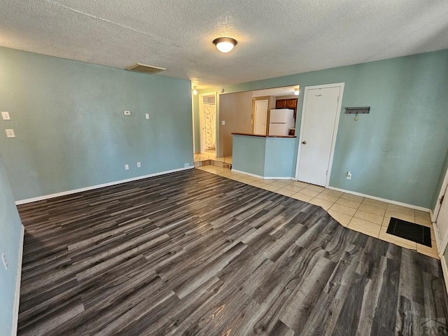 607 W Logan St, Lamar, CO 81052 - photo 3