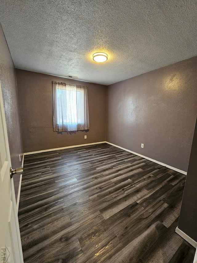 607 W Logan St, Lamar, CO 81052 - photo 12