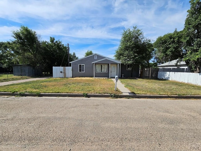 607 W Logan St, Lamar, CO 81052 - photo 23