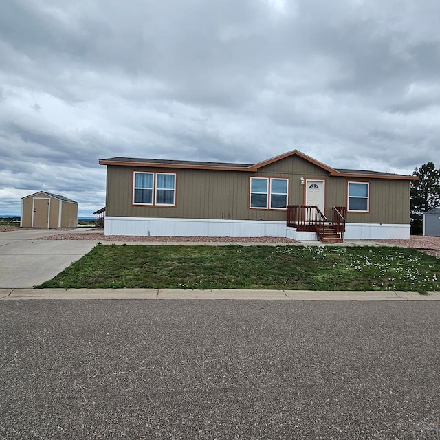 6464 Dillon Dr Unit 3, Pueblo, CO 81008 - photo 1