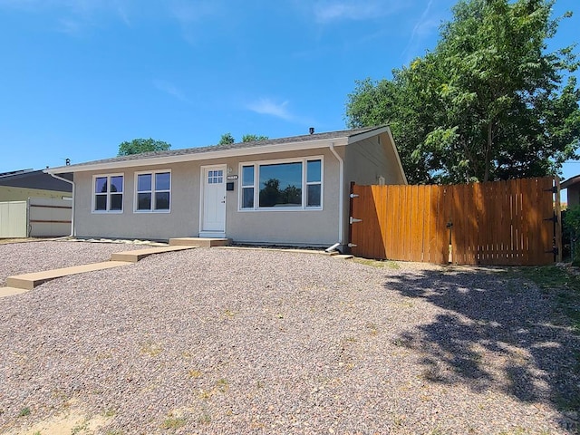 2571 Gladiola St, Pueblo, CO 81005 - photo 2