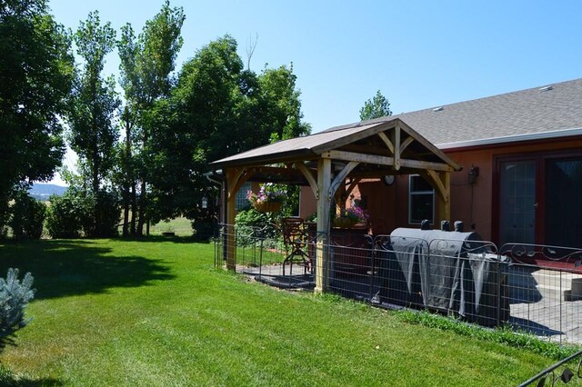 view of yard featuring a gazebo