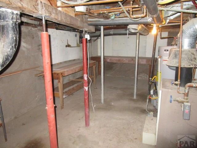 view of unfinished basement