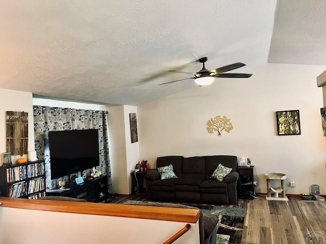640 Del Rio Dr, Pueblo West, CO 81007 - photo 3
