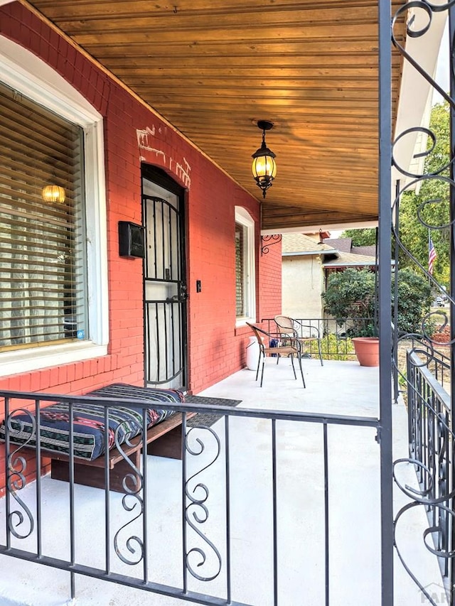 view of patio / terrace featuring covered porch