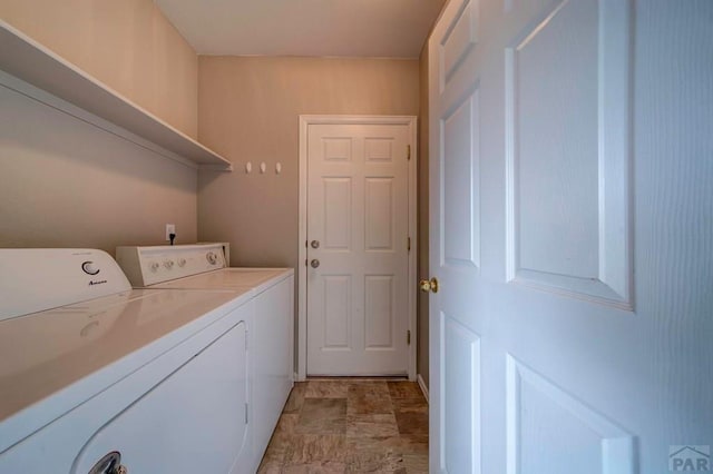 6292 Riverdale Dr, Colorado Springs, CO 80923 - laundry room featuring independent washer and dryer