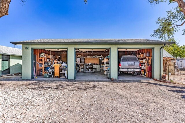 view of detached garage