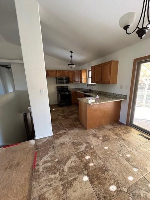 kitchen with electric range, brown cabinetry, decorative light fixtures, a peninsula, and vaulted ceiling