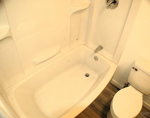 33 Regency Blvd, Pueblo, CO 81005 - full bath with toilet and wood finished floors