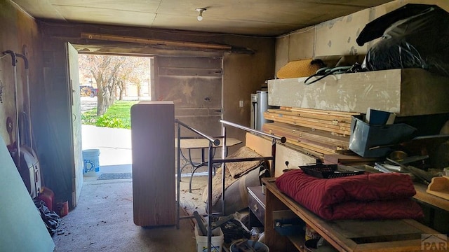miscellaneous room with carpet