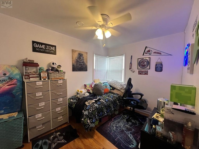 726 Morrison Ave, Pueblo, CO 81005 - bedroom with wood finished floors and ceiling fan