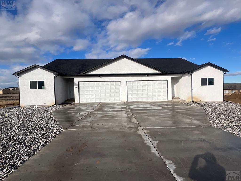 634-636 La Porte Dr, Pueblo West, CO 81007 - photo 1