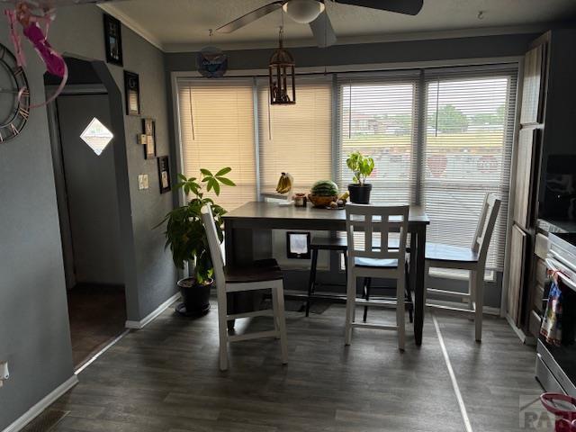 1665 Genes St, Pueblo, CO 81006 - photo 2