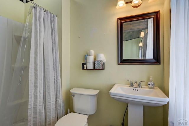 1225 Brokenhand Rd, Westcliffe, CO 81252 - full bath featuring toilet and a sink