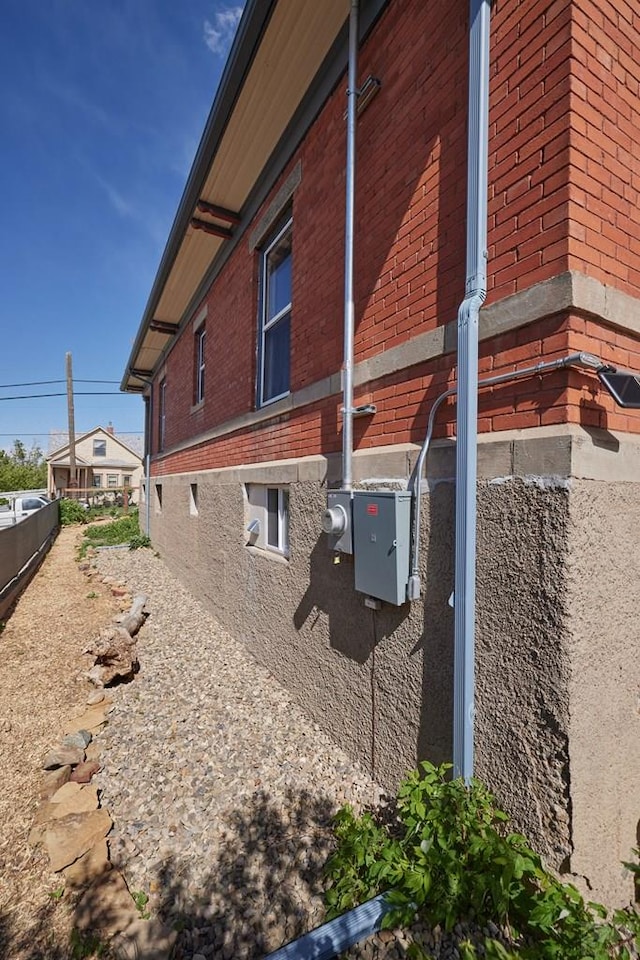 315 S Oak St, Trinidad, CO 81082 - view of side of property featuring brick siding