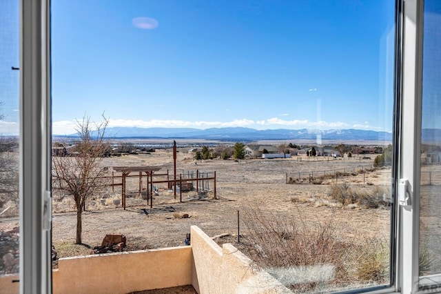 view of yard with a mountain view