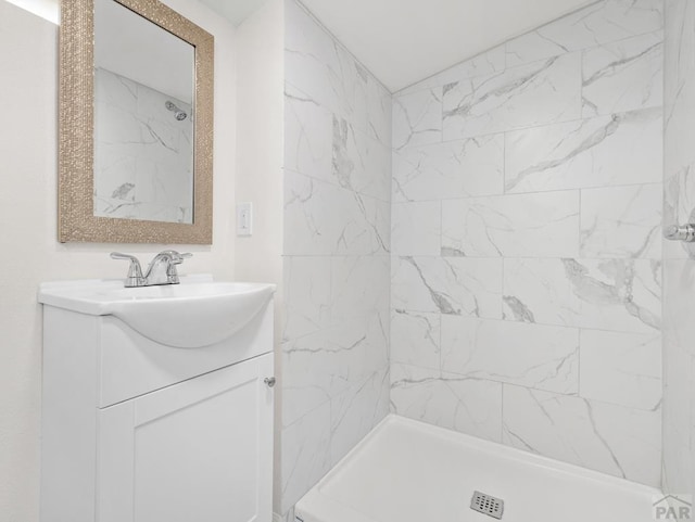 1415 E 2nd St, Pueblo, CO 81001 - full bathroom featuring vanity and a shower