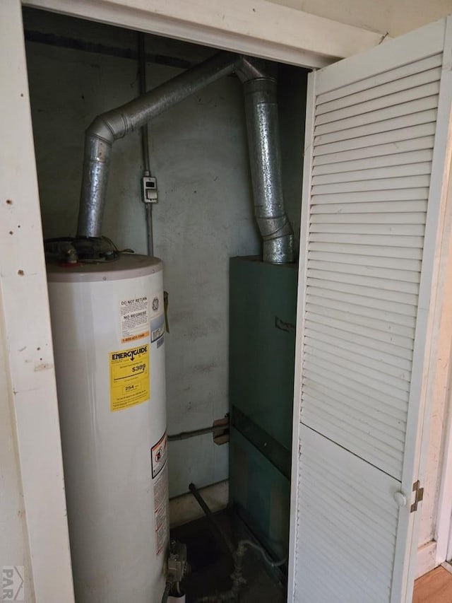 00913 6th St, Walsenburg, CO 81089 - utilities with water heater