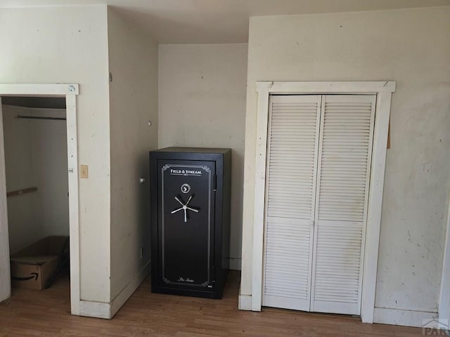 00913 6th St, Walsenburg, CO 81089 - detailed view of wood finished floors and baseboards