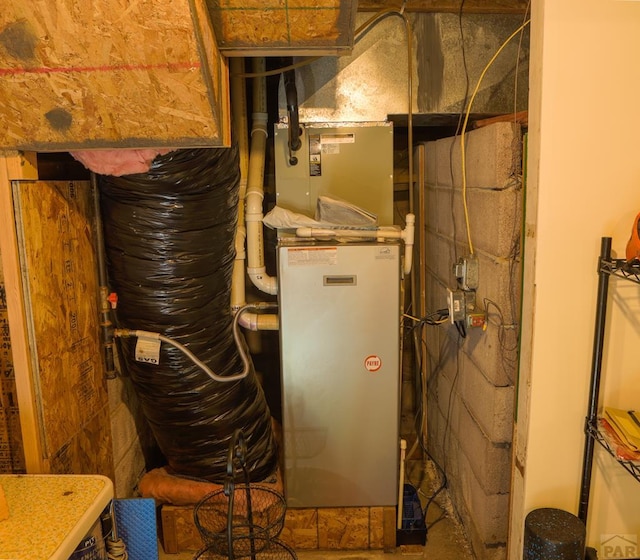 709 Cimarron Ave, La Junta, CO 81050 - view of utility room