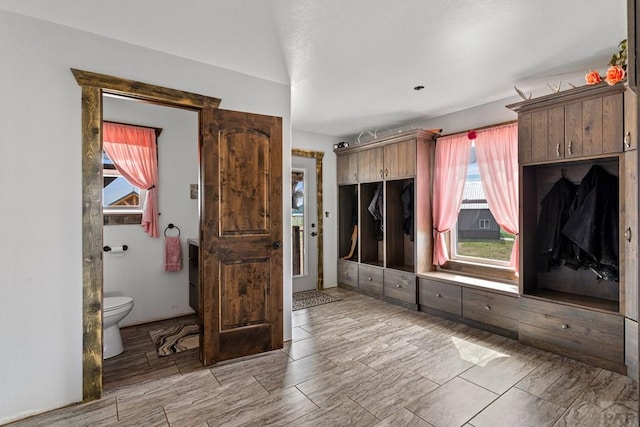 5010 Oak Grove Cir, Westcliffe, CO 81252 - view of mudroom