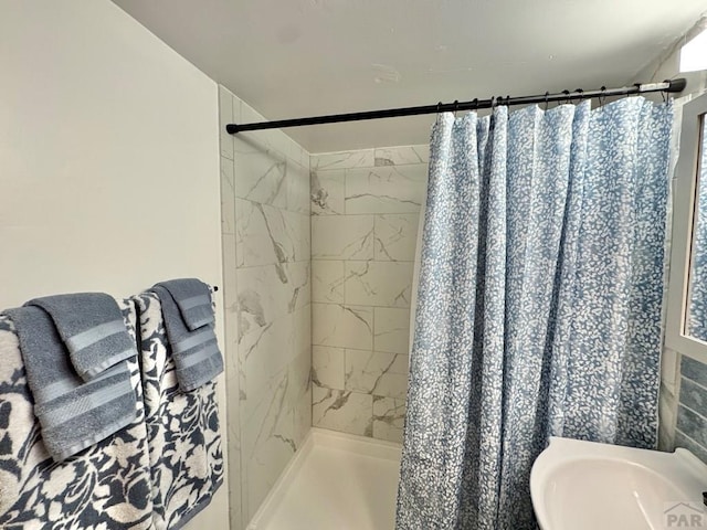 303 S Animas St, Trinidad, CO 81082 - bathroom featuring a shower with curtain and a sink