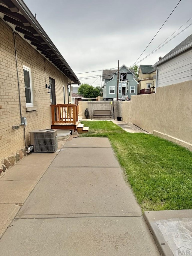 303 S Animas St, Trinidad, CO 81082 - view of yard featuring a patio area and a deck
