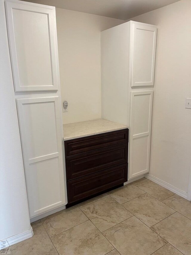 bathroom with baseboards