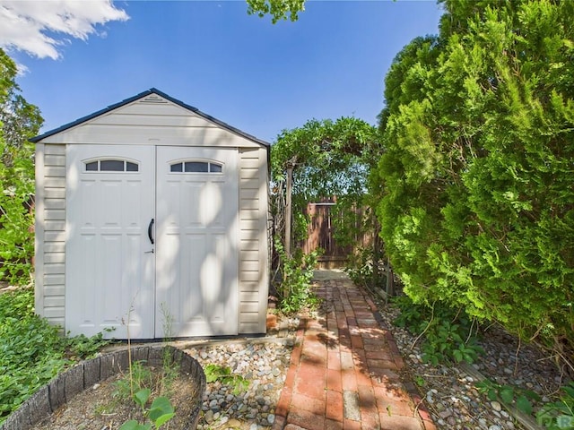 9 Woodsorrel Ct, Pueblo, CO 81001 - view of shed featuring fence