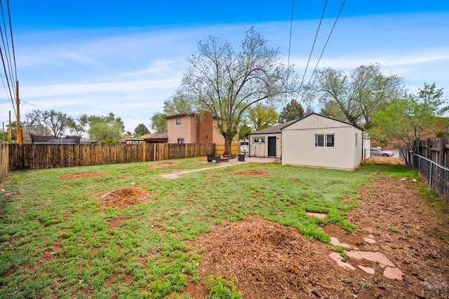 view of yard with a patio