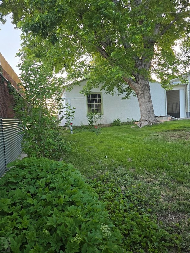 3112 Withers Ave, Pueblo, CO 81008 - view of yard